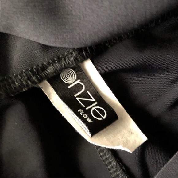 Onzie High Rise Bondage Legging Size small - Picture 6 of 7